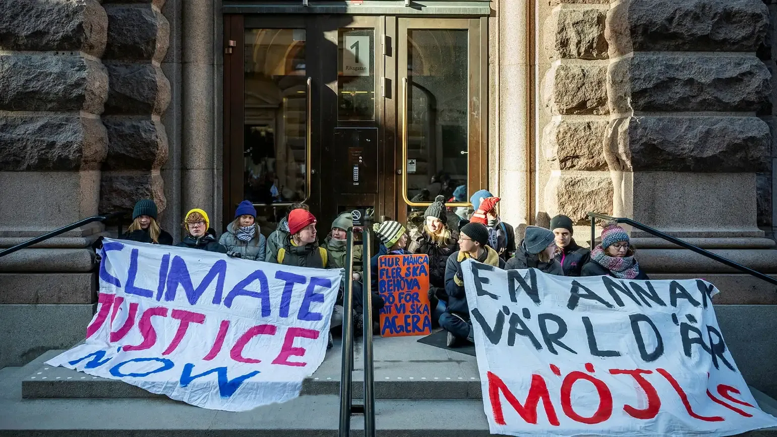 Greta Thunberg döms till böter efter protester vid riksdagen